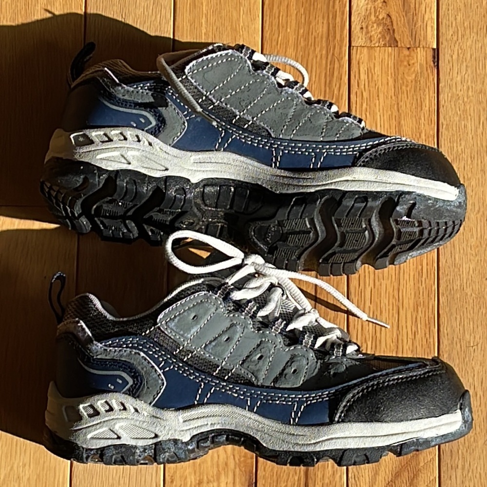 Die Hard Steel Toe-oil & slip resistant tennis shoes Sz 6Men/8 women work shoe